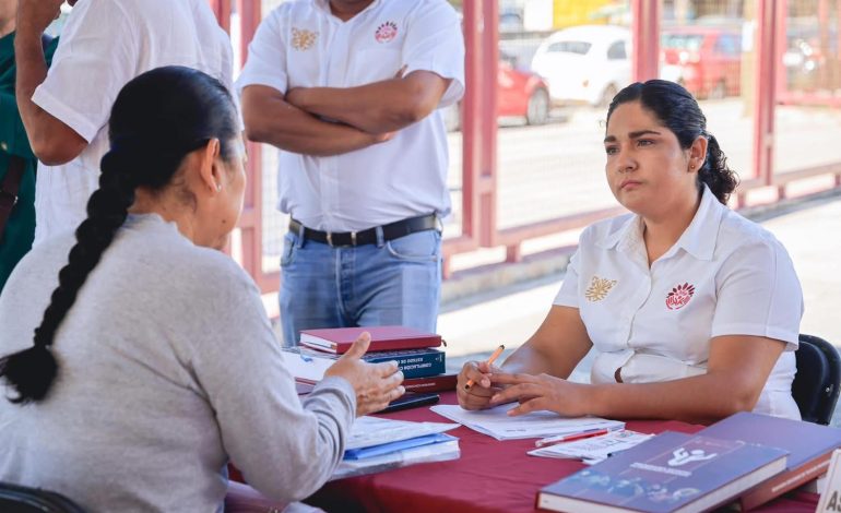 Promueve el gobierno estatal asesorías jurídicas gratuitas a familias guerrerenses