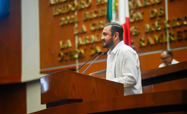 A legislar con responsabilidad, diálogo y consenso por un Guerrero más justo, llama Jesús Urióstegui en segundo periodo de sesiones