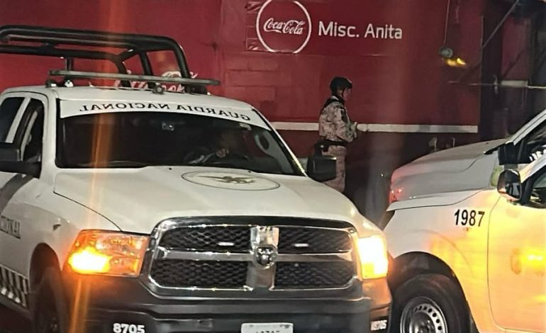 Dejan cadáver mutilado con una cartulina en la colonia Antorcha Campesina