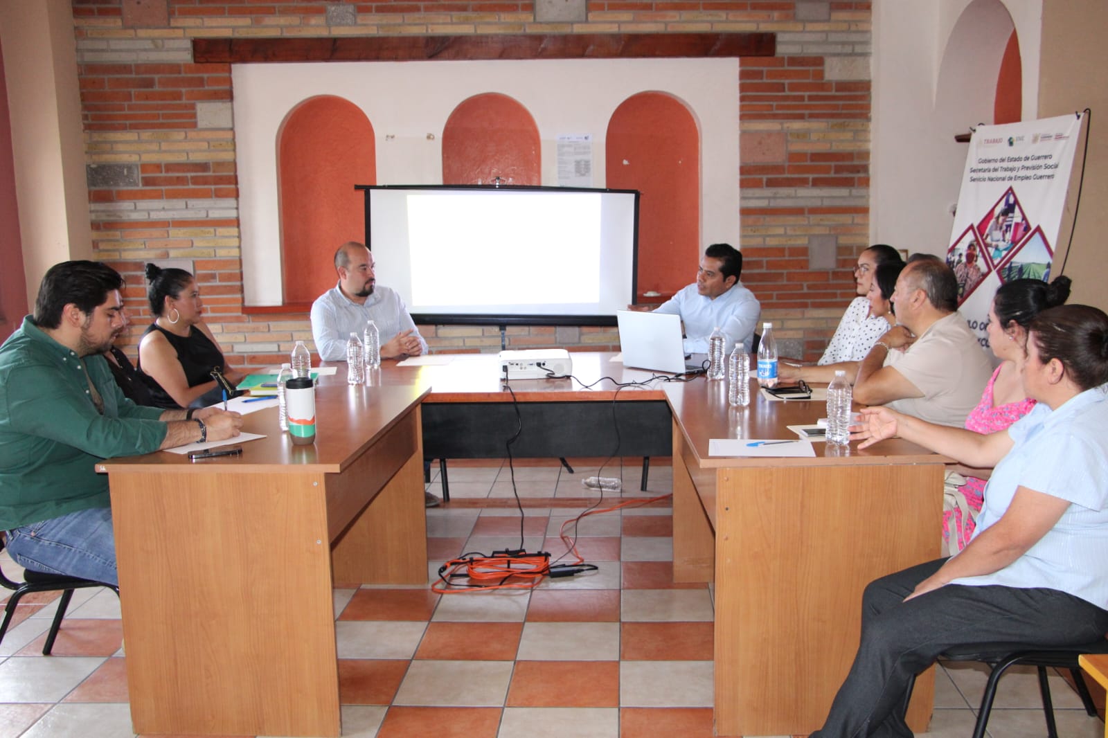 Impulsa el gobierno de Guerrero estrategias para fortalecer los empleos en Taxco y zona Norte