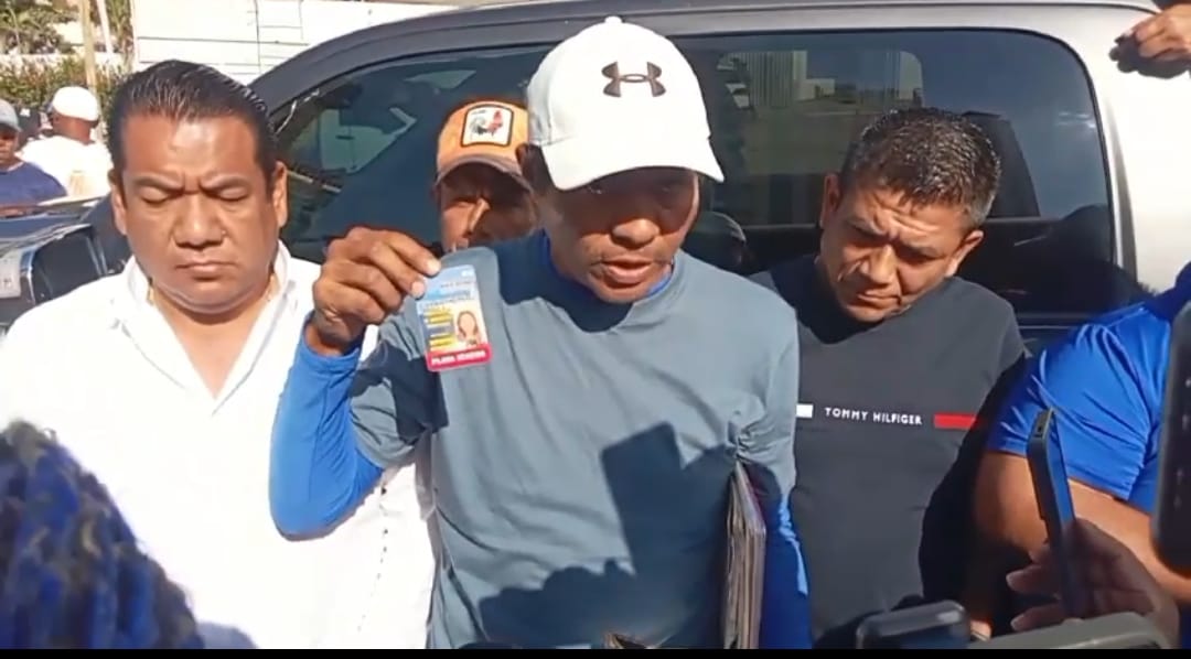 Vendedores ambulantes y prestadores de servicios de playa exigen que no los saquen de las playas