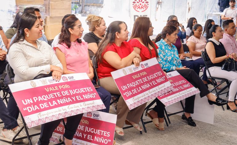 DIF Guerrero distribuye juguetes para el Día de la Niñez a todos los municipios del estado