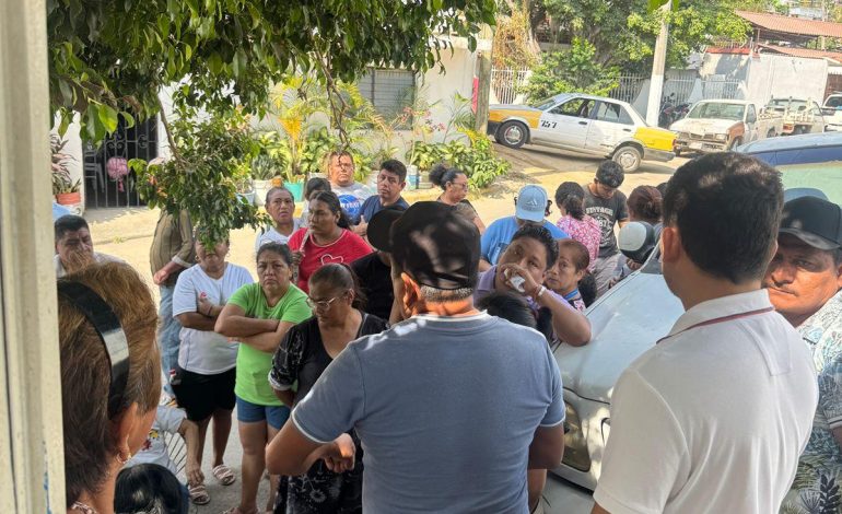 Atiende gobierno de Abelina López a manifestantes en planta de CAPAMA de Las Cruces