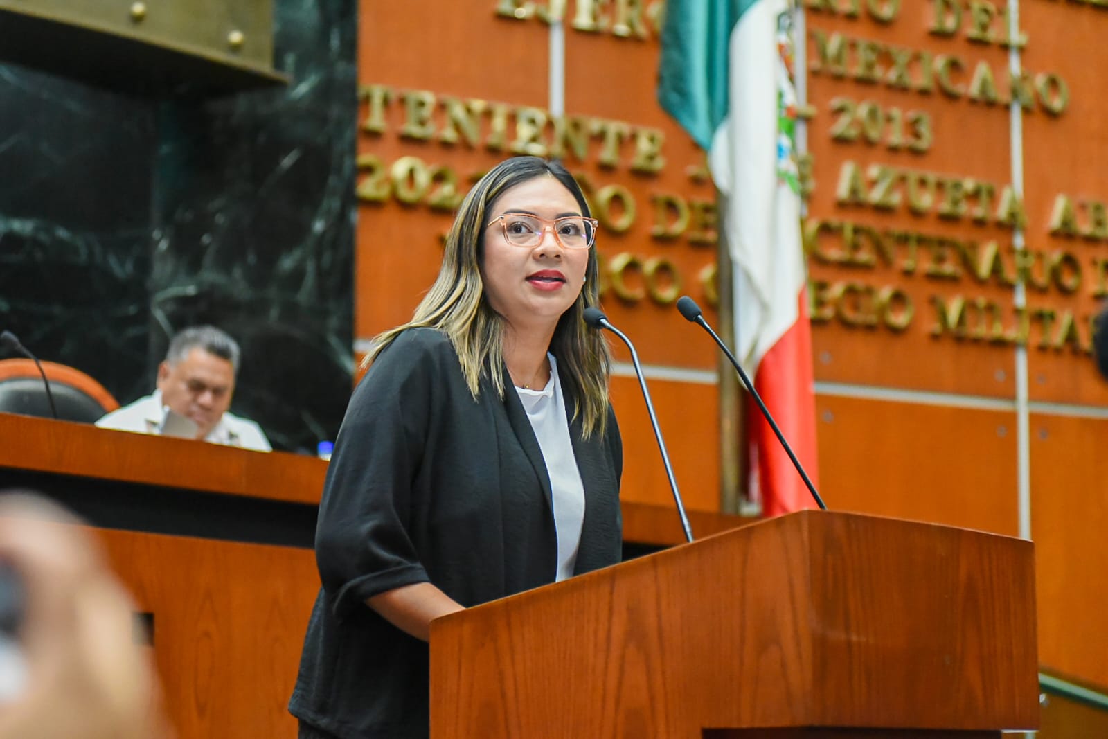 Proponen tipificar el acecho como delito y evitar violencias más graves contra mujeres