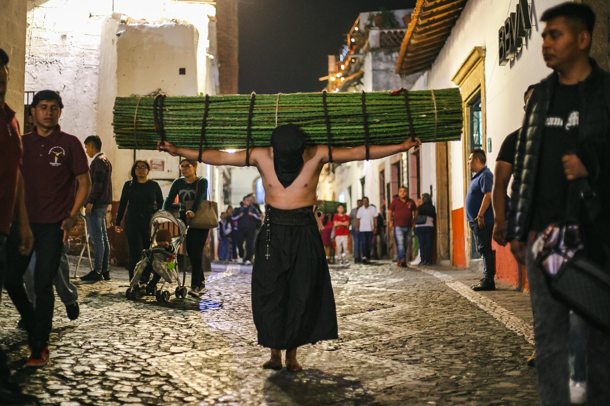 Turistas disfrutan de Acapulco, Ixtapa, Zihua y Taxco en Semana Santa mayor