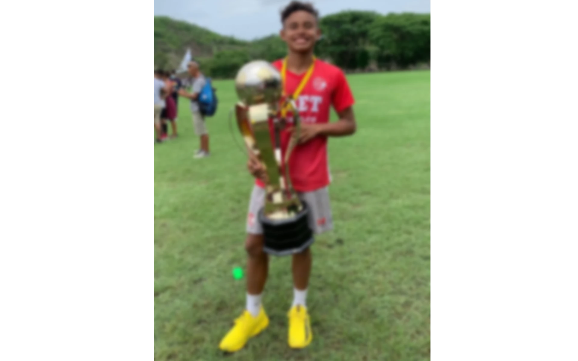 Leo soñaba con ser futbolista; lo desaparecen en Acapulco, lo matan, lo decapitan y lo arrojan al mar
