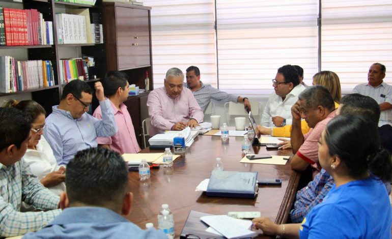 Funcionarios del gobierno del estado se reúnen por segunda ocasión con alcaldes de la región Centro y Montaña para dar seguimiento a sus peticiones