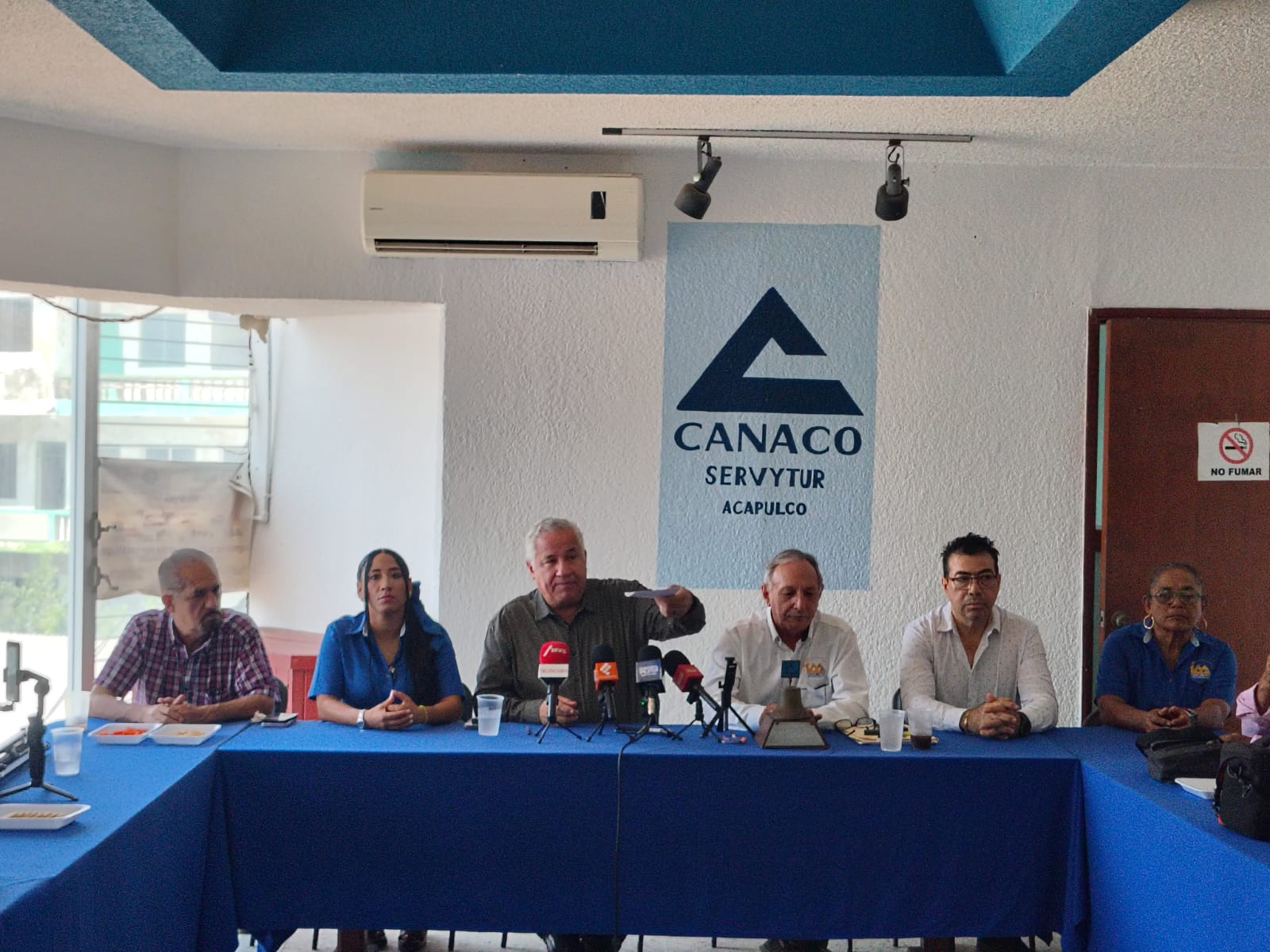 Pide Canaco a gobierno federal y de Guerrero evitar toma de pozos de la Capama por parte del «grupo subversivo» de estudiantes de Ayotzinapa