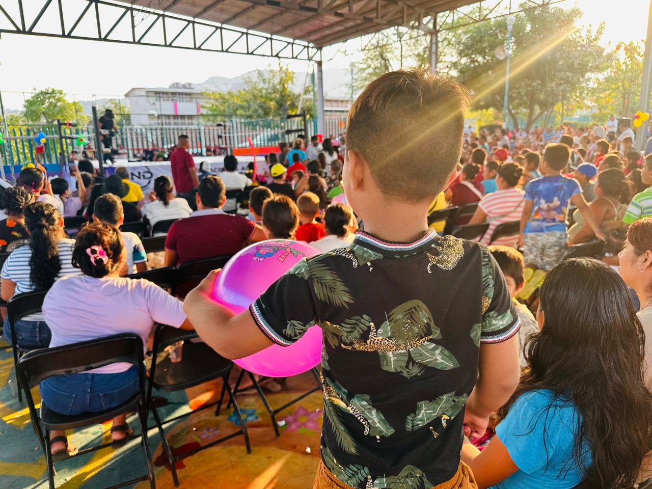 Donde hay un niño feliz, existe un pueblo con esperanza: Abelina López Rodríguez