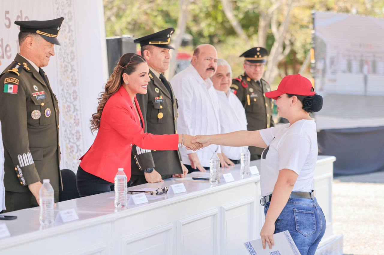 Evelyn Salgado reconoce a las Fuerzas Armadas y llama a construir un país libre de desigualdad y corrupción