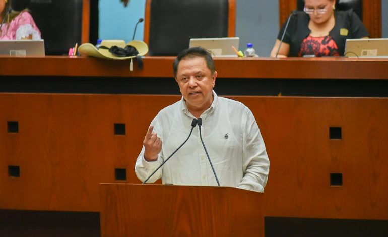 Presenta diputado reformas para garantizar transparencia y protección de datos personales con nuevo modelo institucional