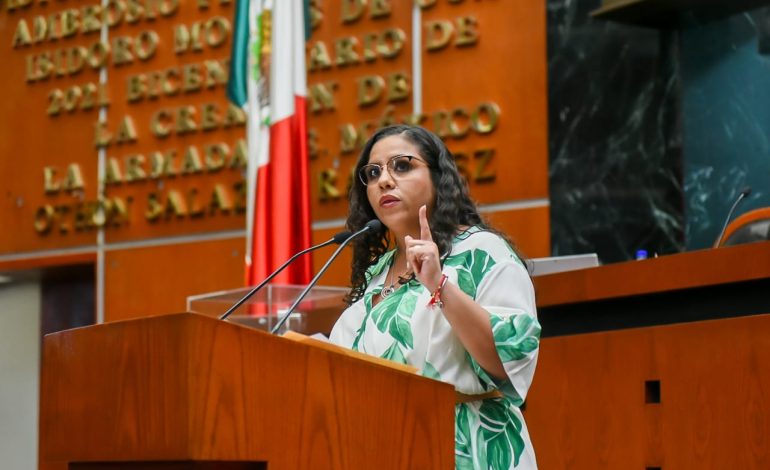 Analiza tipificar y sancionar las denuncias falsas contra docentes