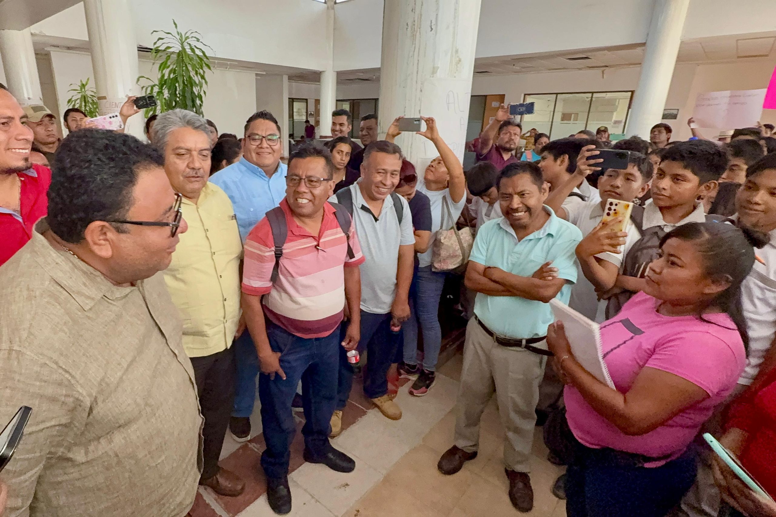 Gobierno del Estado de Guerrero cumple compromiso con la educación intercultural en La Montaña