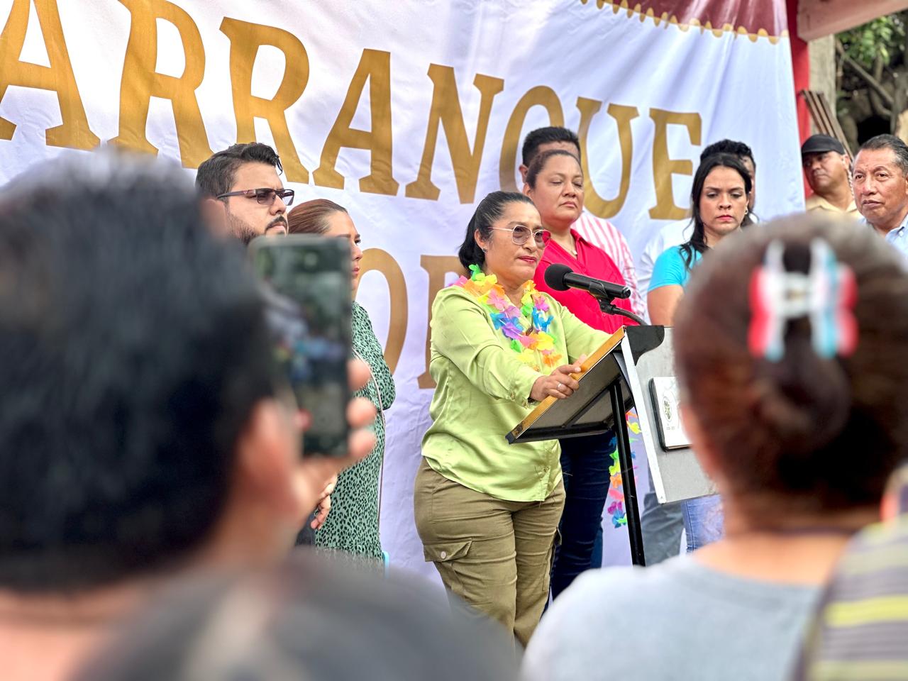 Se ampara Abelina López ante denuncia de la ASE;  “jamás me verán de rodillas”, advierte