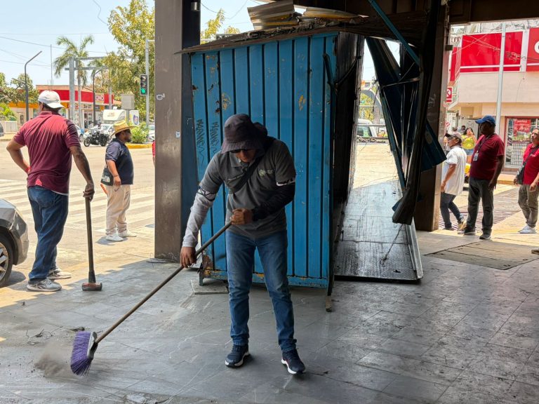 Orden en la franja turística 3