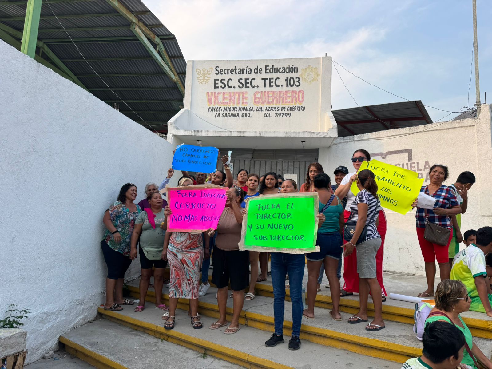 escuela secundaria técnica Vicente Guerrero ubicada en el poblado de la sabana 1