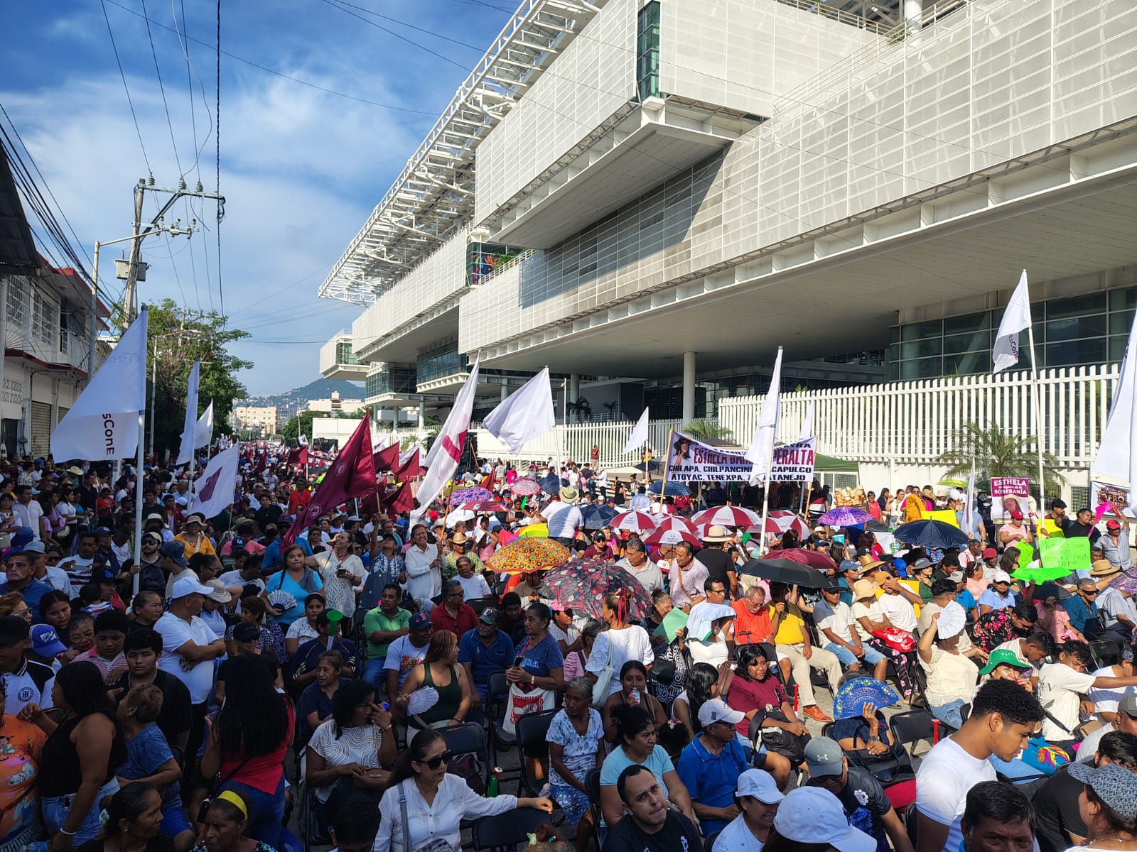 asamblea esthela damian13